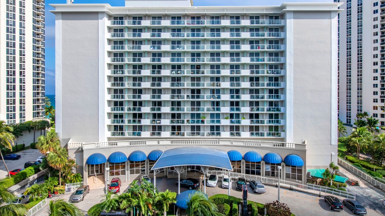 Photo of Outdoor in Sunny Isles Beach