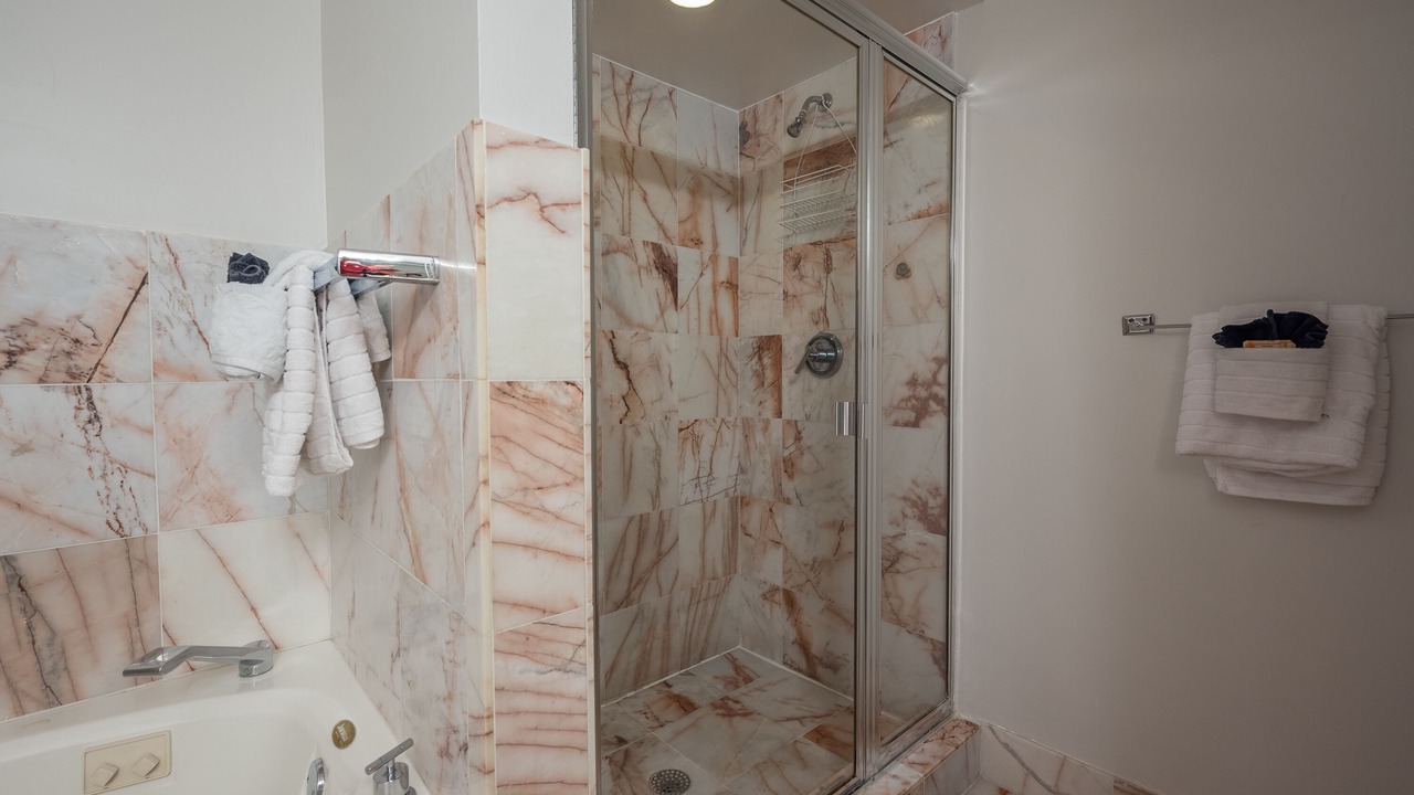 Photo of Bathroom in Truman Annex