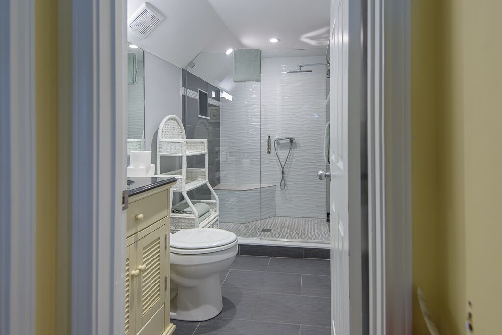 Photo of Bathroom in Truman Annex