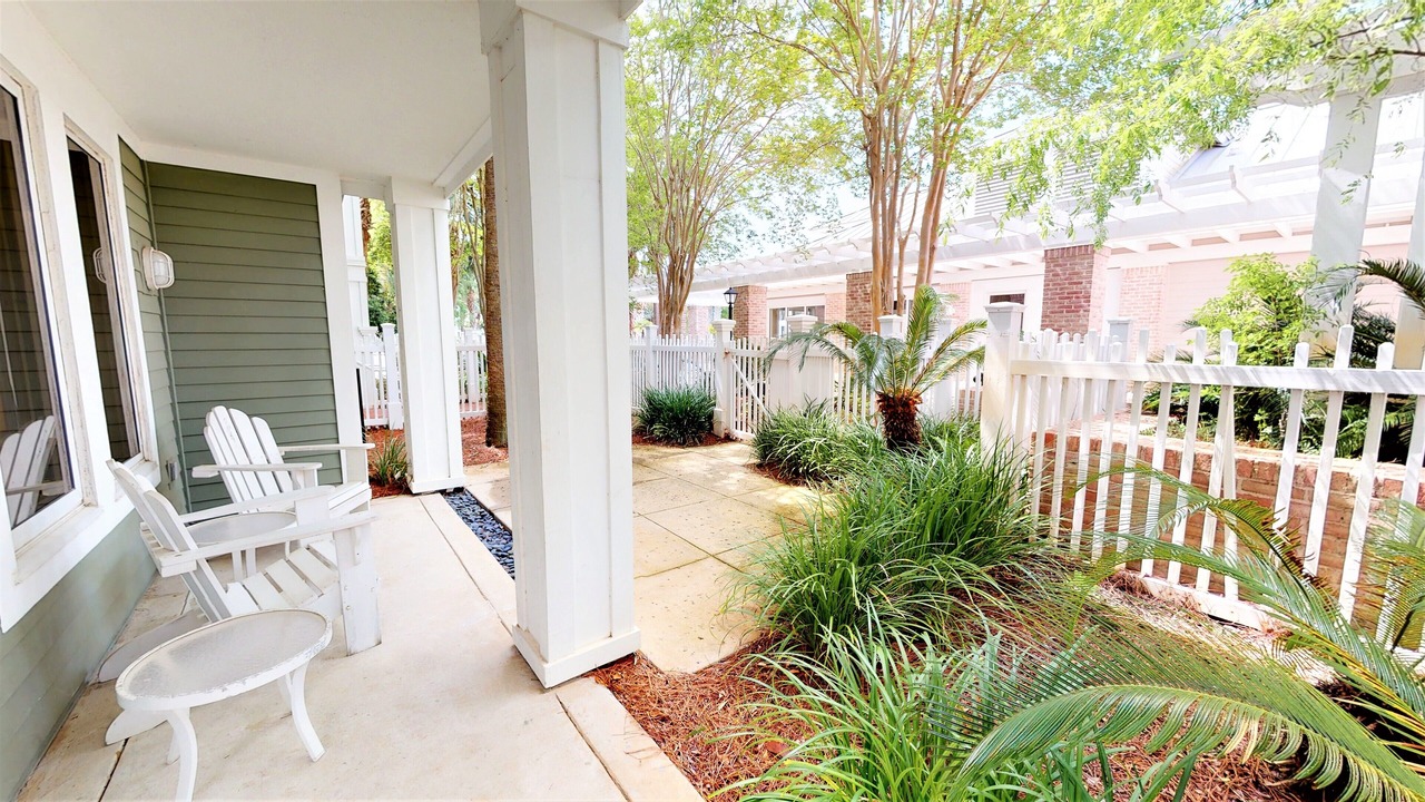Photo of Patio Balcony in Baytowne Wharf