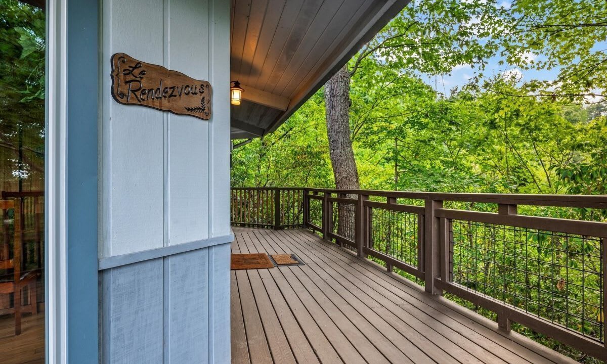 Photo of Patio Balcony in Chalet Village