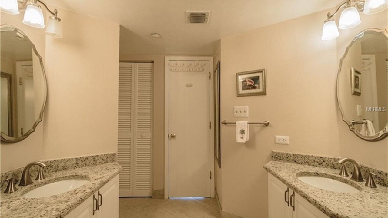 Photo of Bathroom in Sand Key