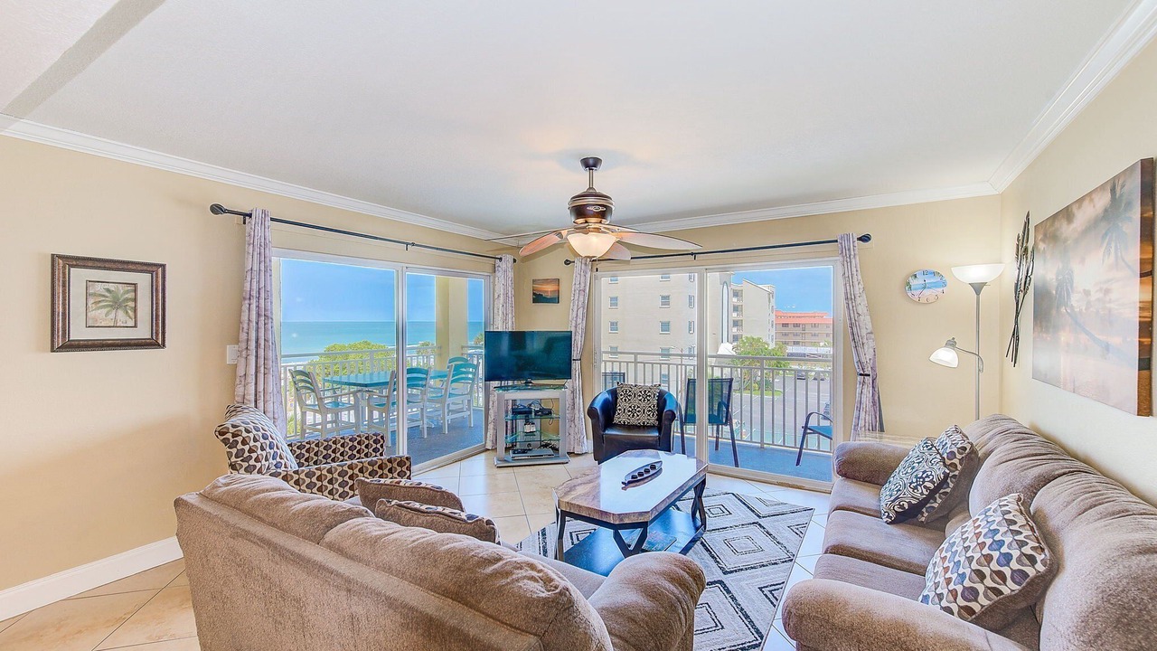 Photo of Livingroom in Redington Shores
