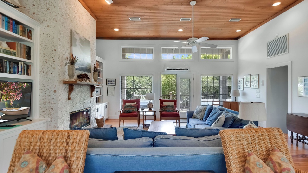 Photo of Livingroom in Saint Simons Island