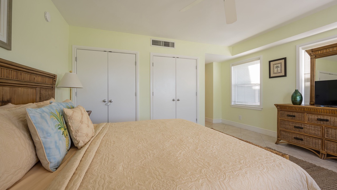 Photo of Bedroom in Truman Annex