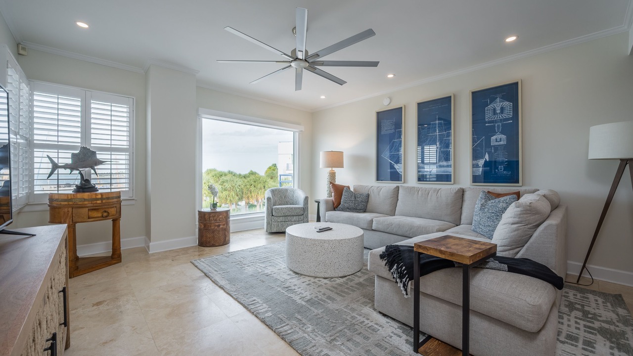Photo of Livingroom in Truman Annex