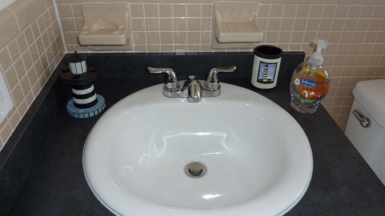 Photo of Bathroom in Caloosahatchee