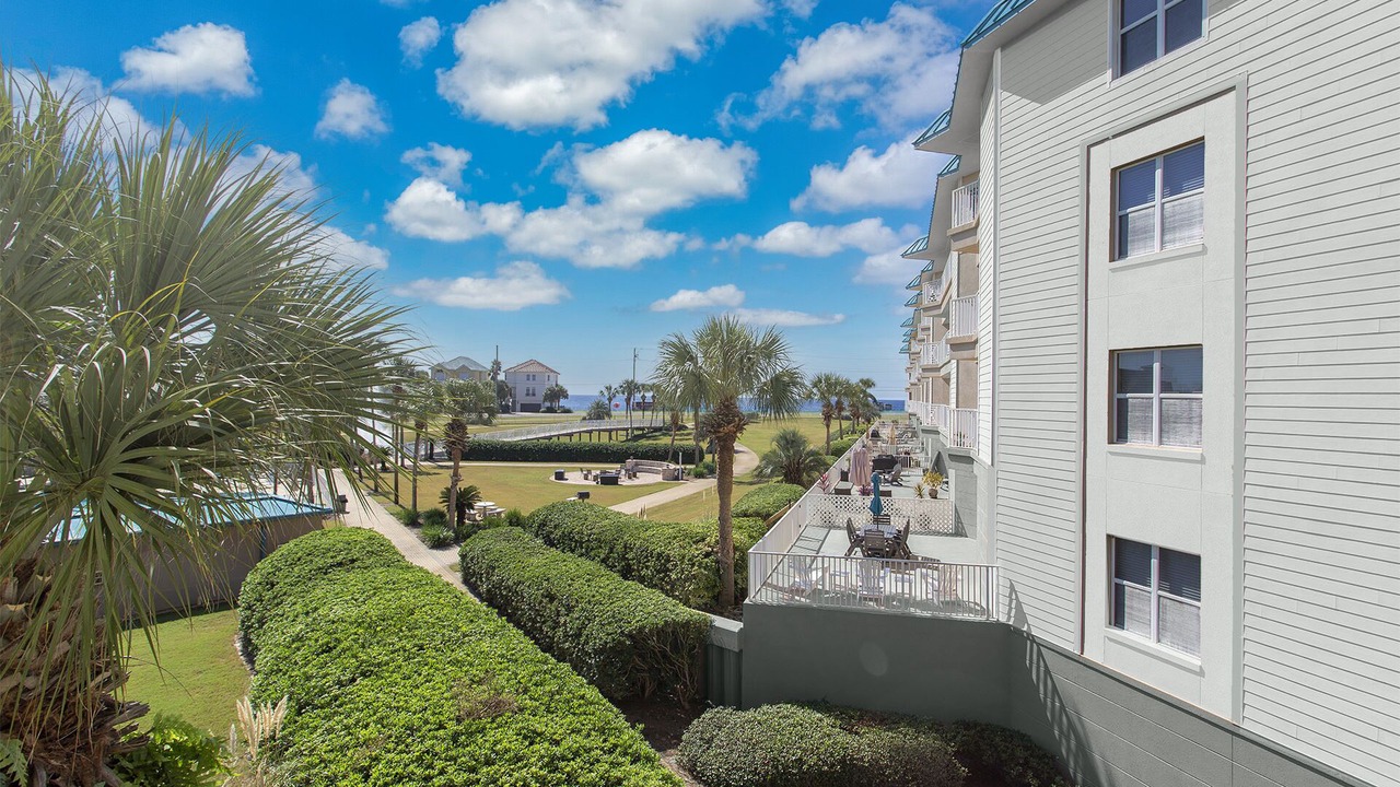 Photo of Patio Balcony in Miramar Beach