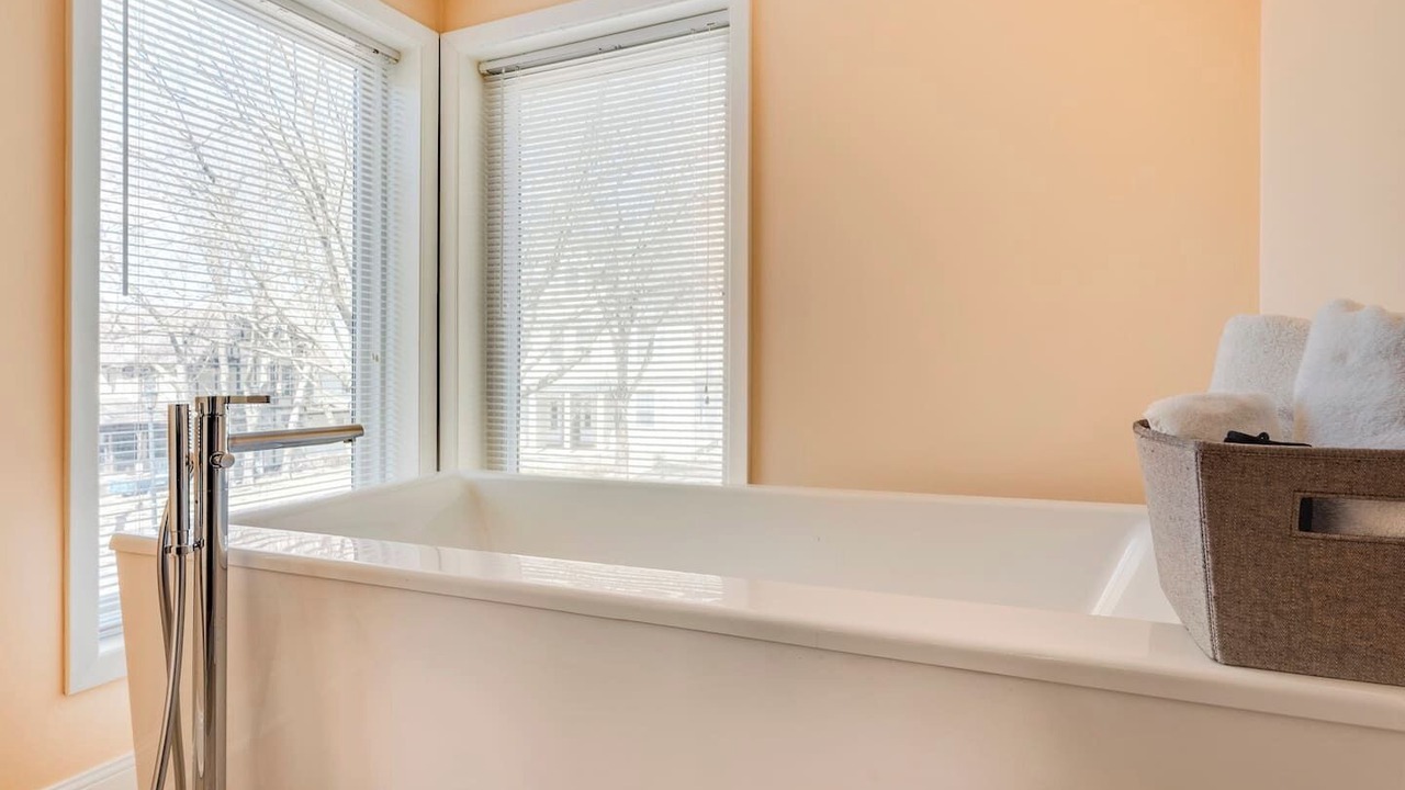 Photo of Bathroom in Downtown Minneapolis