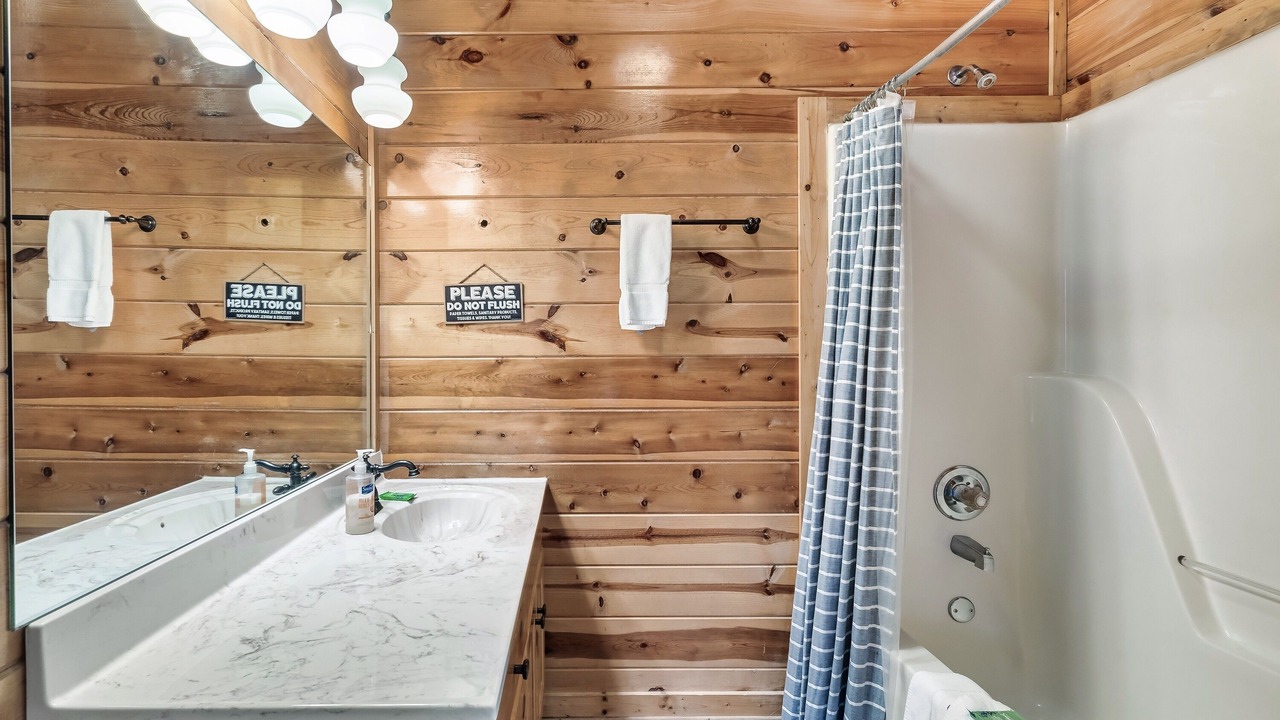Photo of Bathroom in Smoky Mountains
