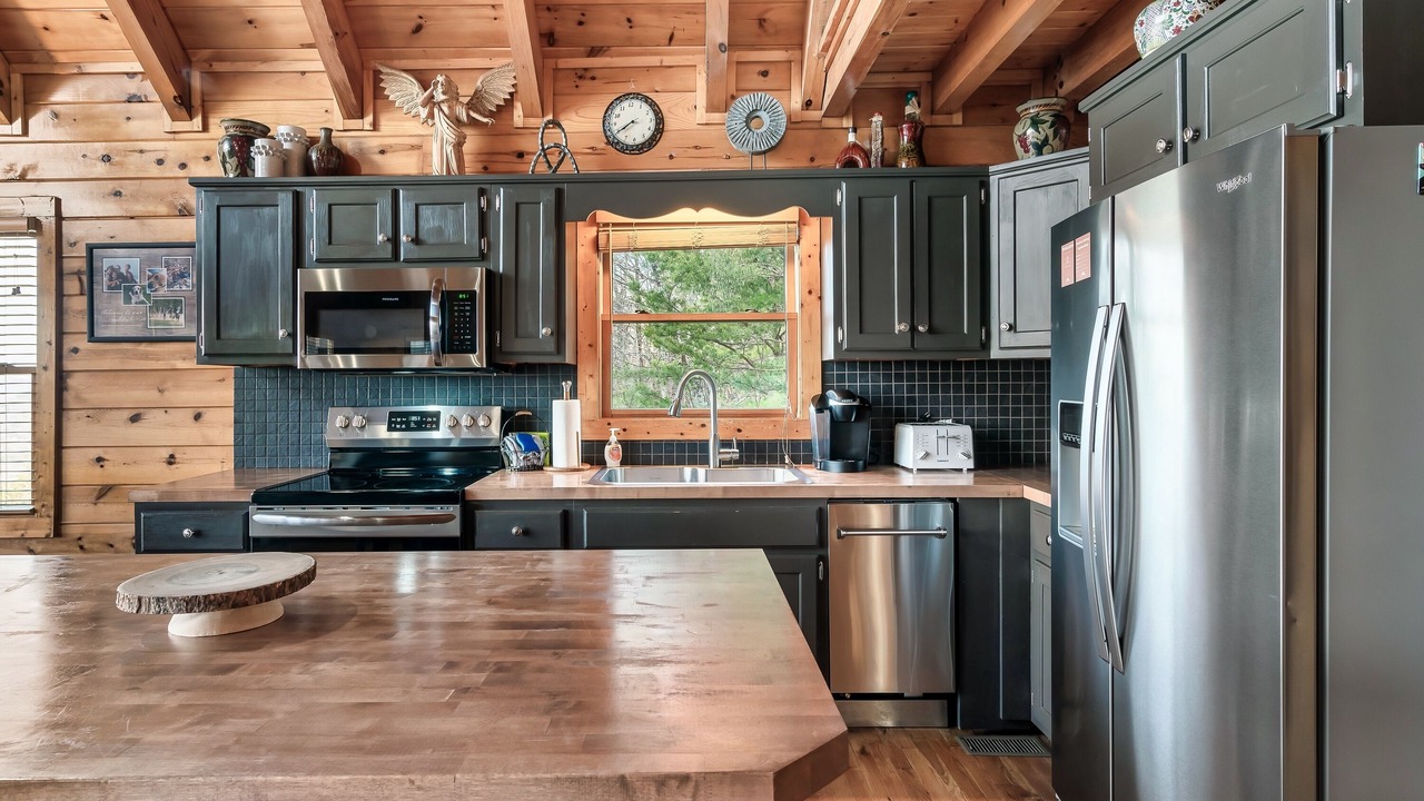 Photo of Kitchen in Smoky Mountains