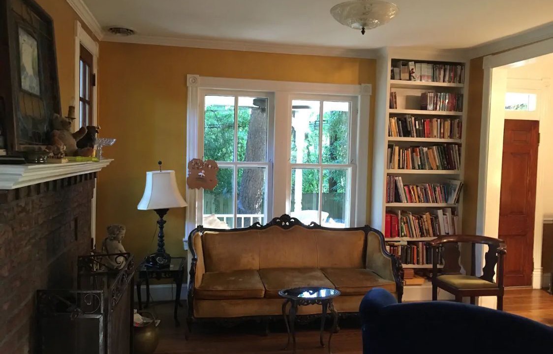 Photo of Livingroom in Brookmont