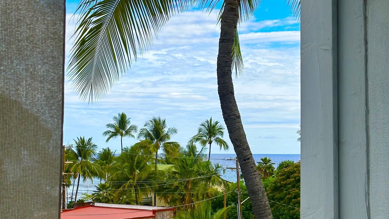 Photo of Others in Historic Kailua Village