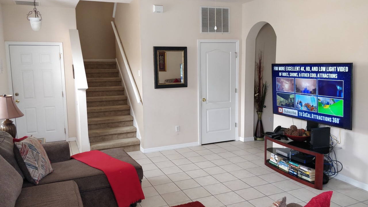 Photo of Livingroom in Sandy Ridge