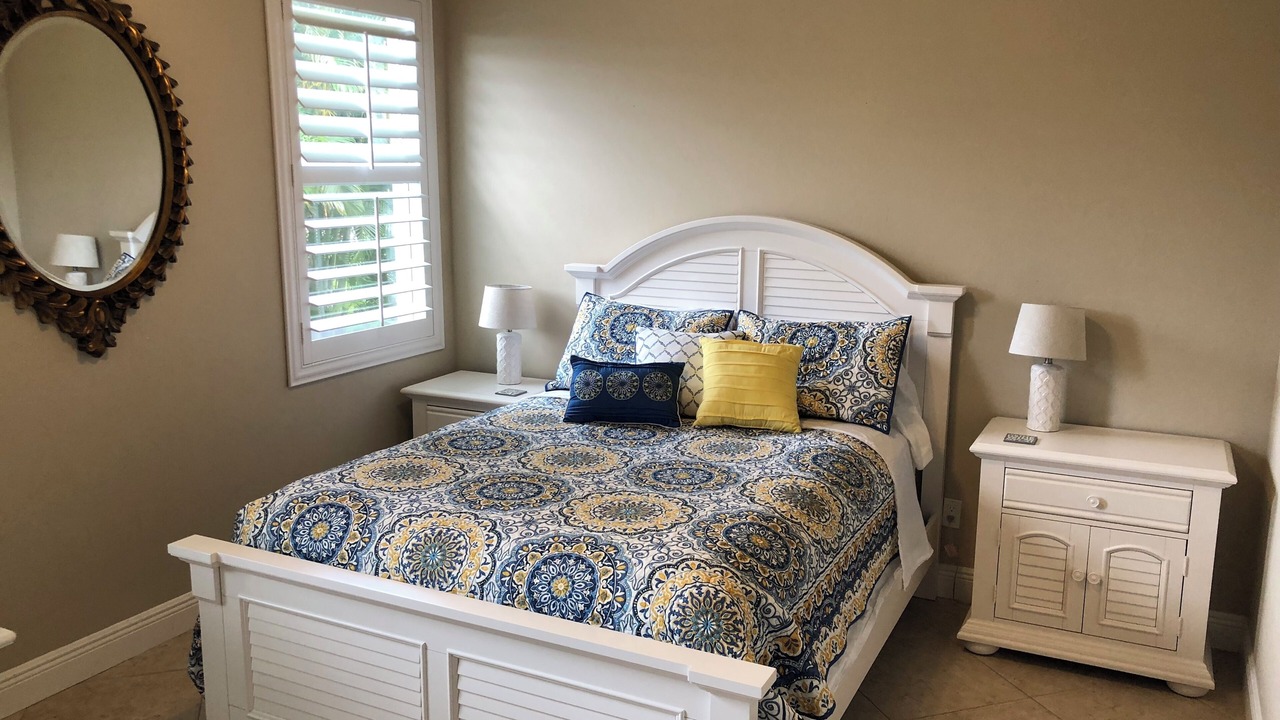 Photo of Bedroom in Bonita Shores