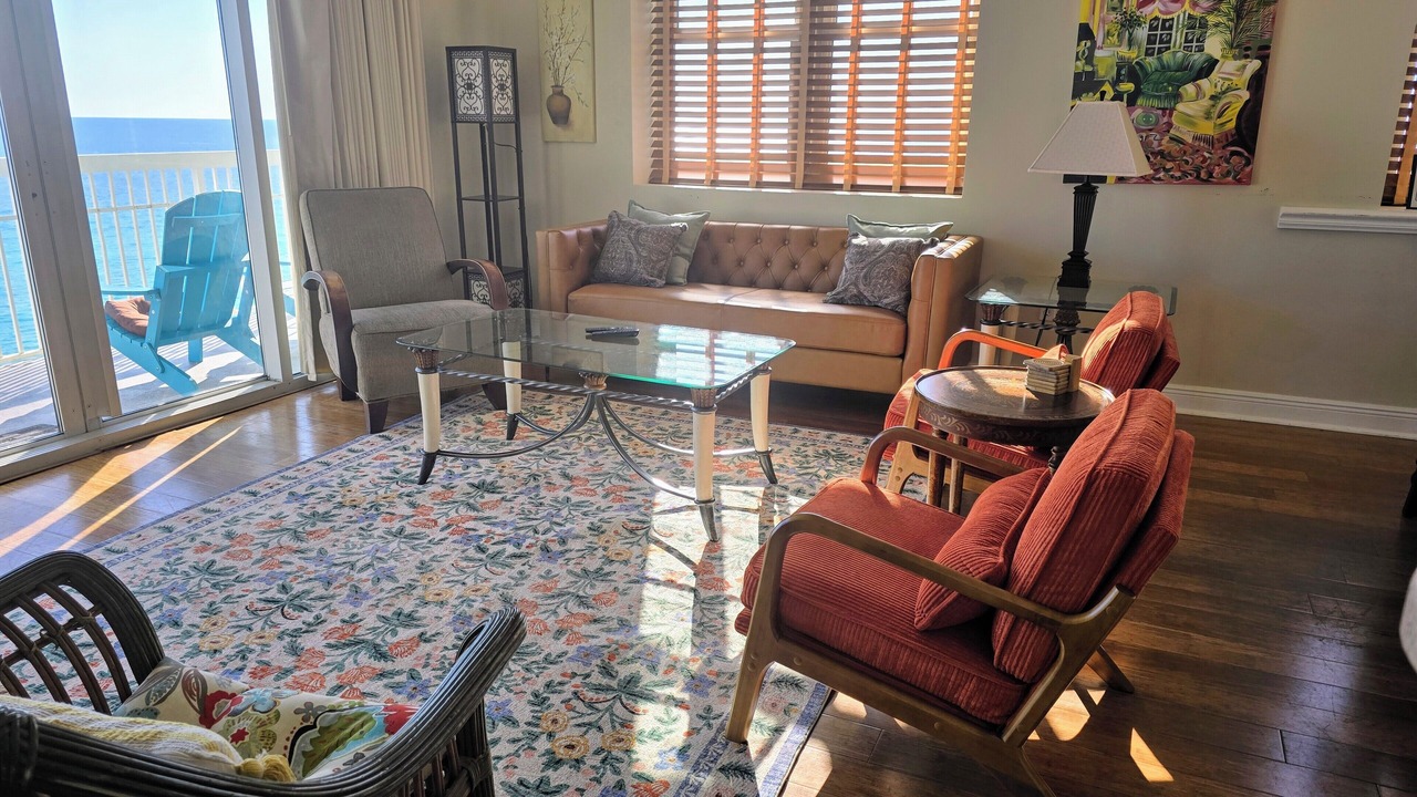 Photo of Livingroom in Miramar Beach