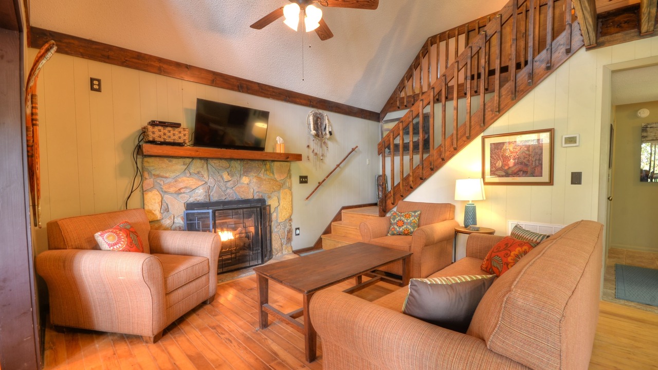 Photo of Livingroom in Almond