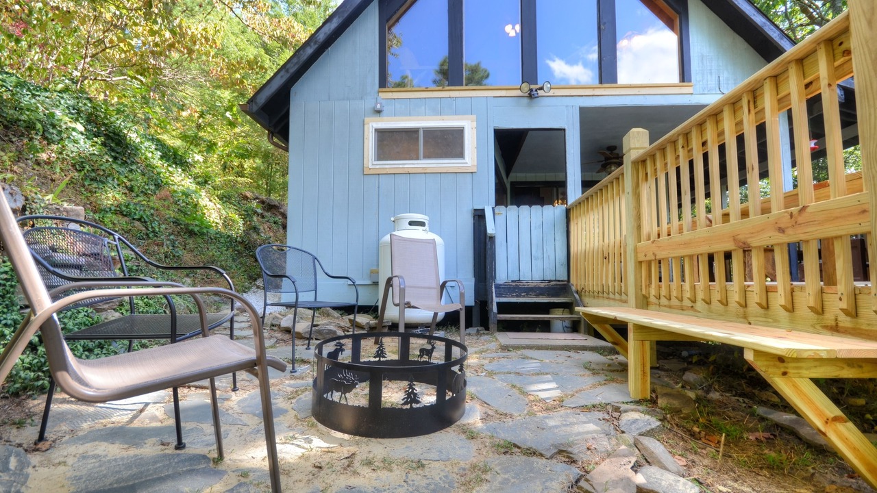 Photo of Patio Balcony in Almond