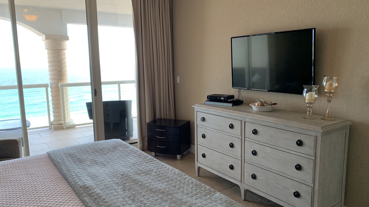 Photo of Bedroom in Pensacola Beach