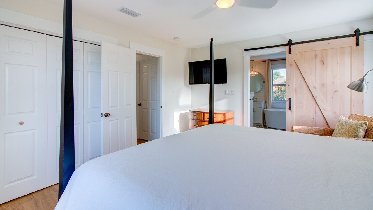 Photo of Bedroom in Santa Rosa Beach