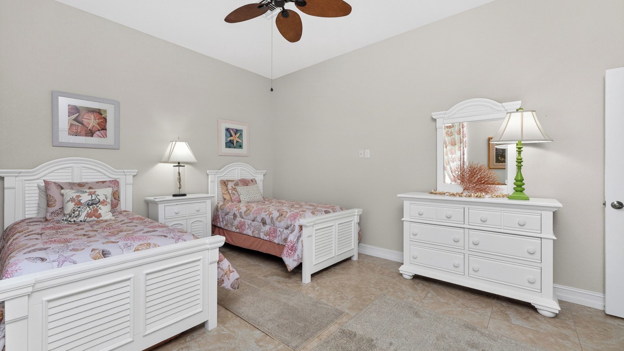 Photo of Bedroom in White Marsh