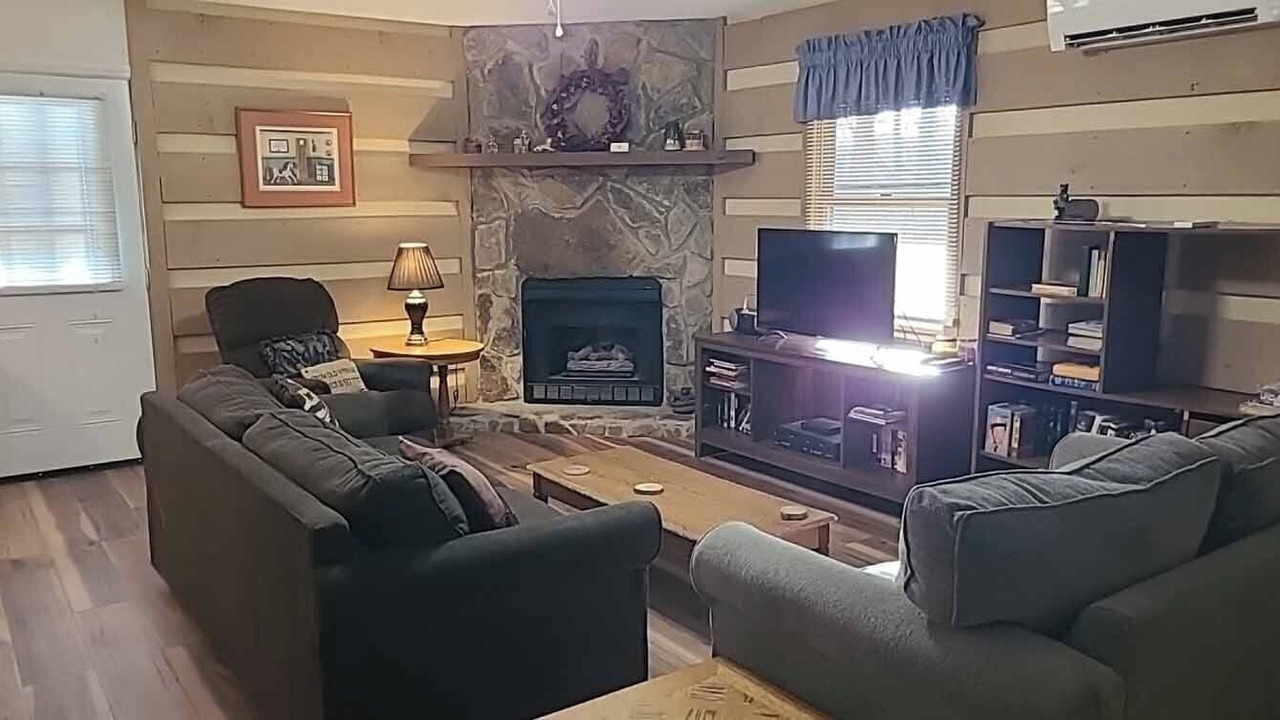 Photo of Livingroom in Whittier
