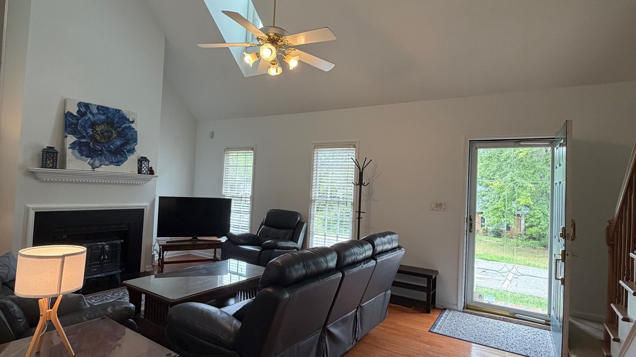 Photo of Livingroom in Durham