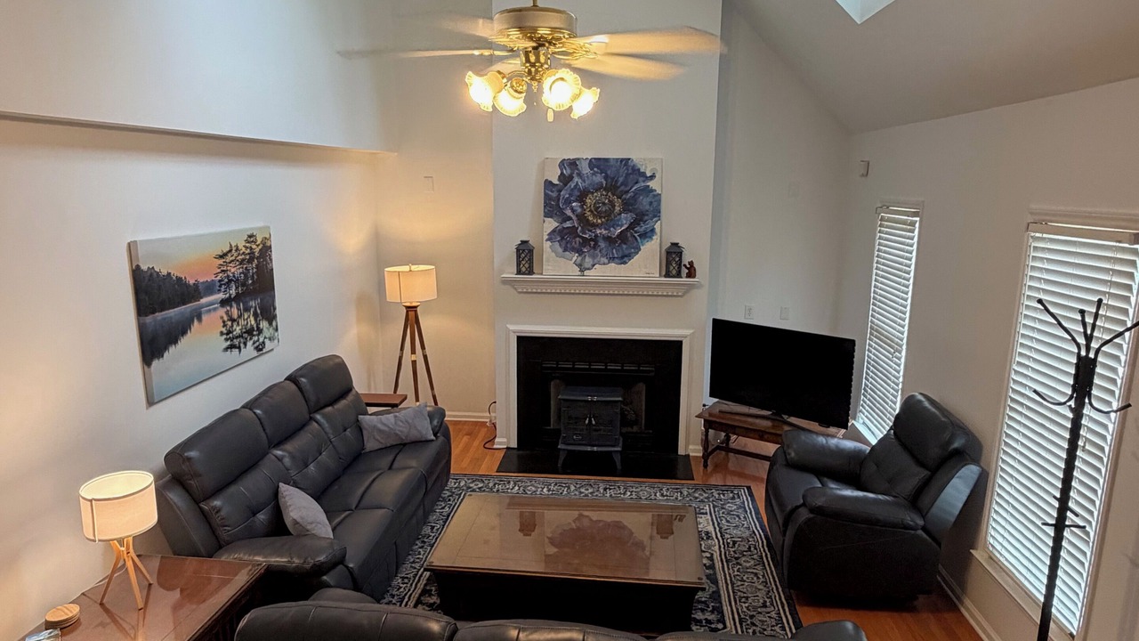 Photo of Livingroom in Durham