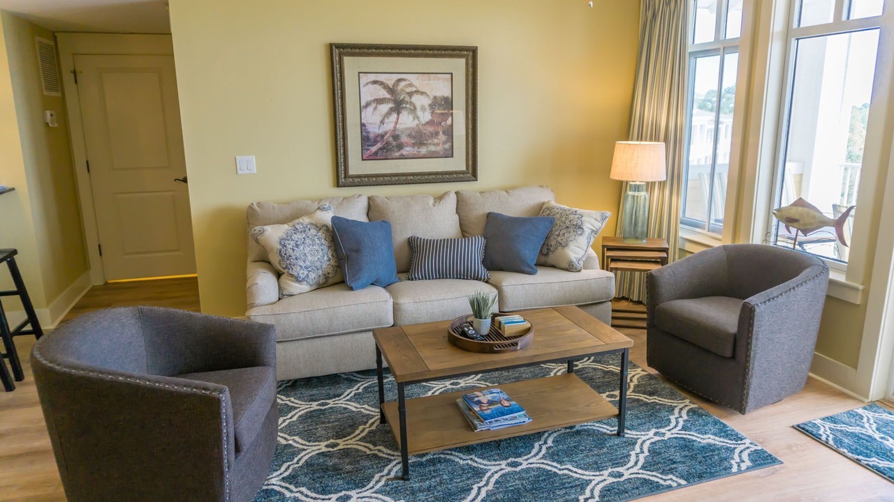 Photo of Livingroom in Baytowne Wharf