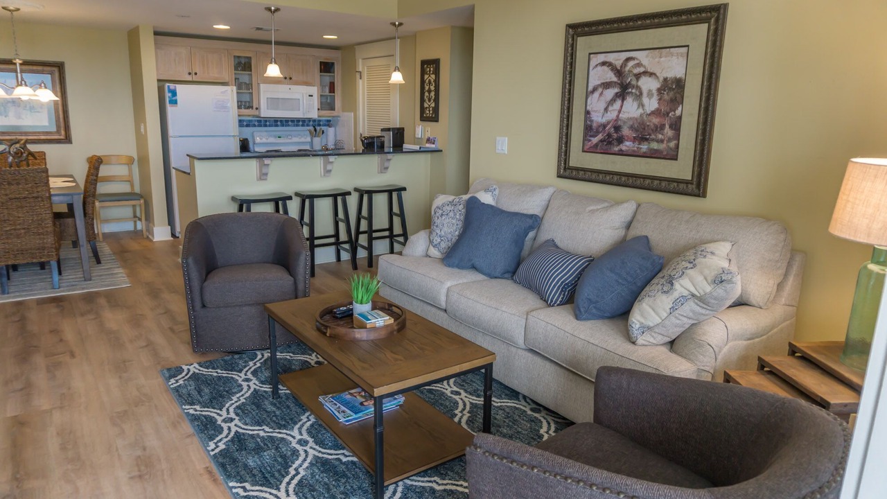 Photo of Livingroom in Baytowne Wharf
