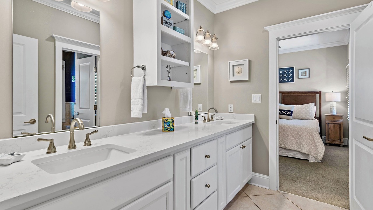 Photo of Bathroom in Sunnyside
