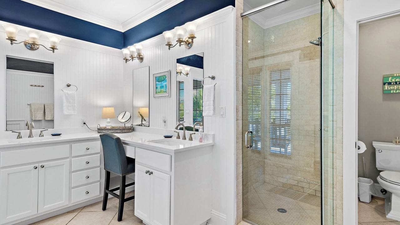 Photo of Bathroom in Sunnyside