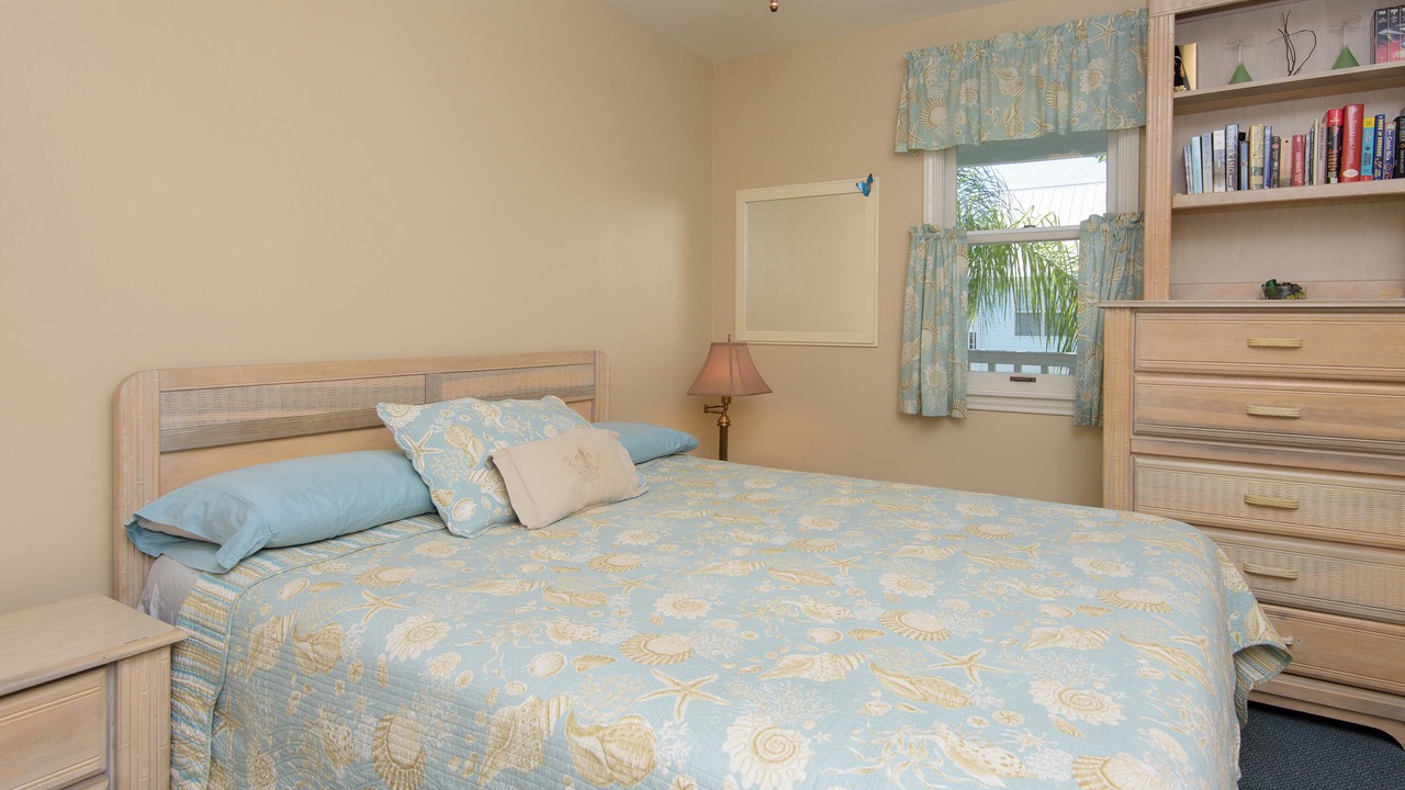 Photo of Bedroom in Truman Annex