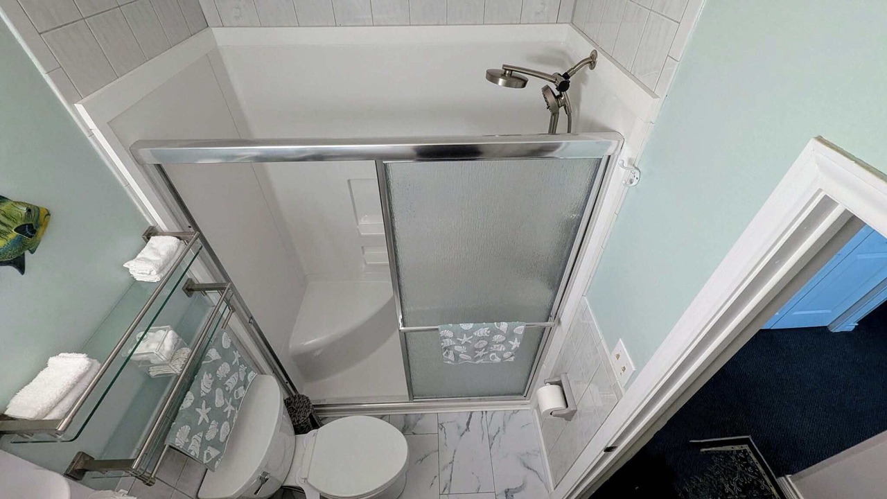 Photo of Bathroom in Truman Annex