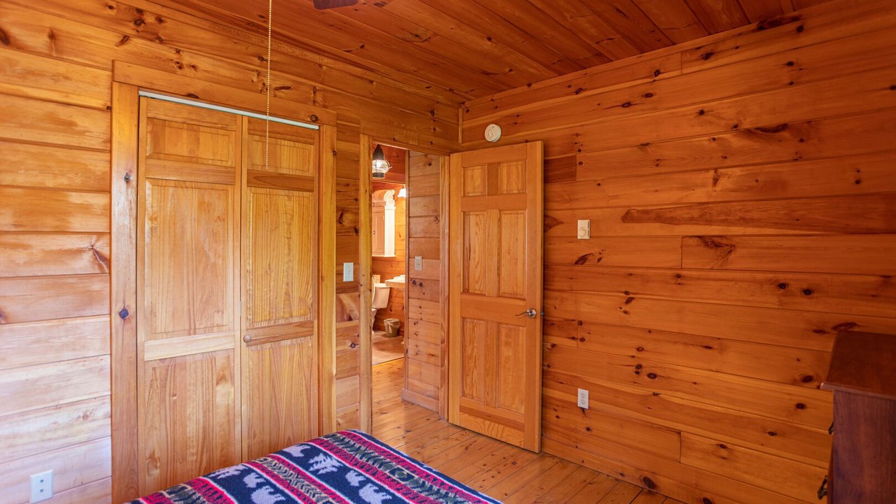 Photo of Bedroom in Boone