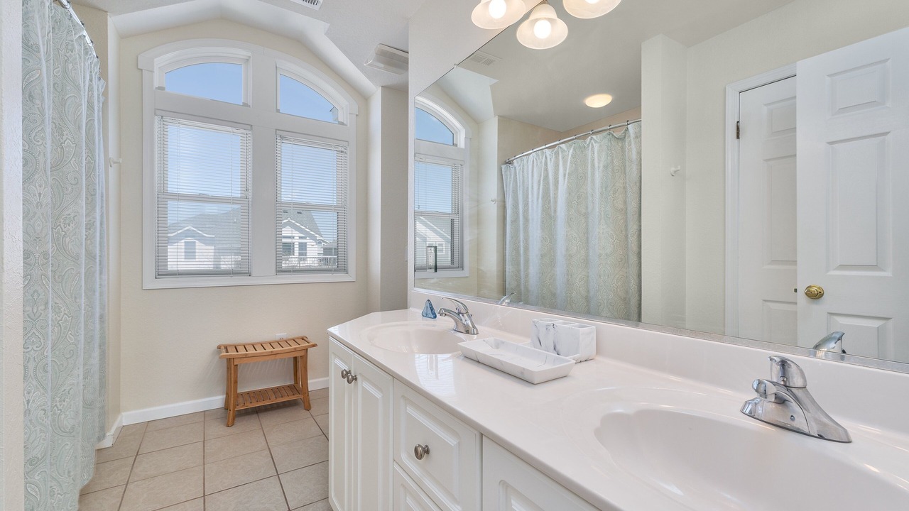 Photo of Bathroom in Ocean Sands