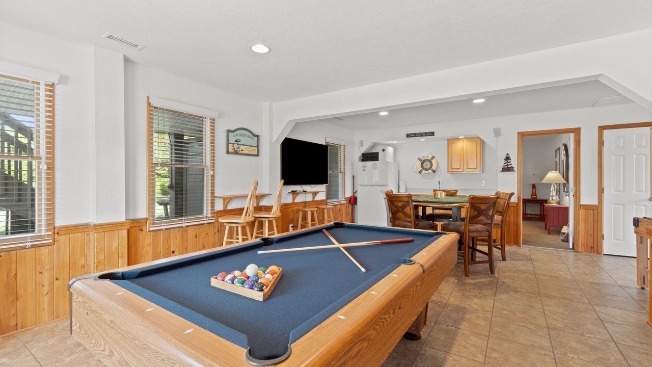 Photo of Bedroom in Whalehead Beach