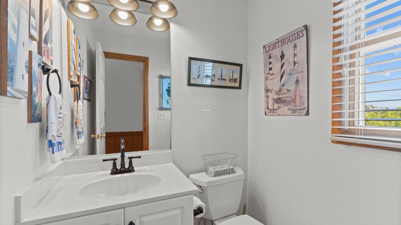 Photo of Bathroom in Whalehead Beach