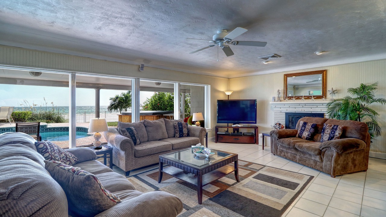 Photo of Livingroom in Sunset Reef