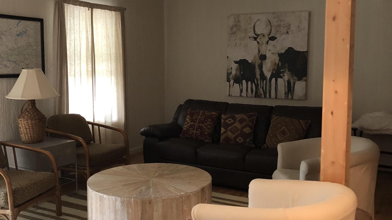 Photo of Livingroom in Robbinsville