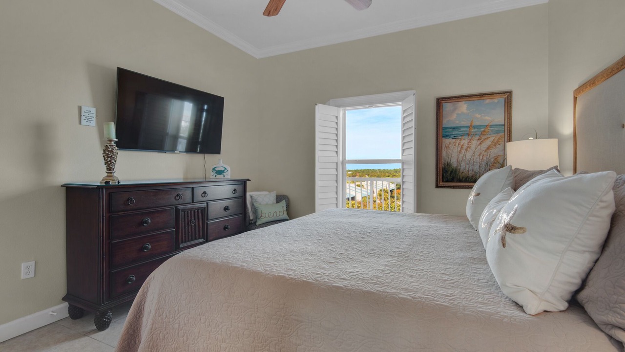Photo of Bedroom in Miramar Beach