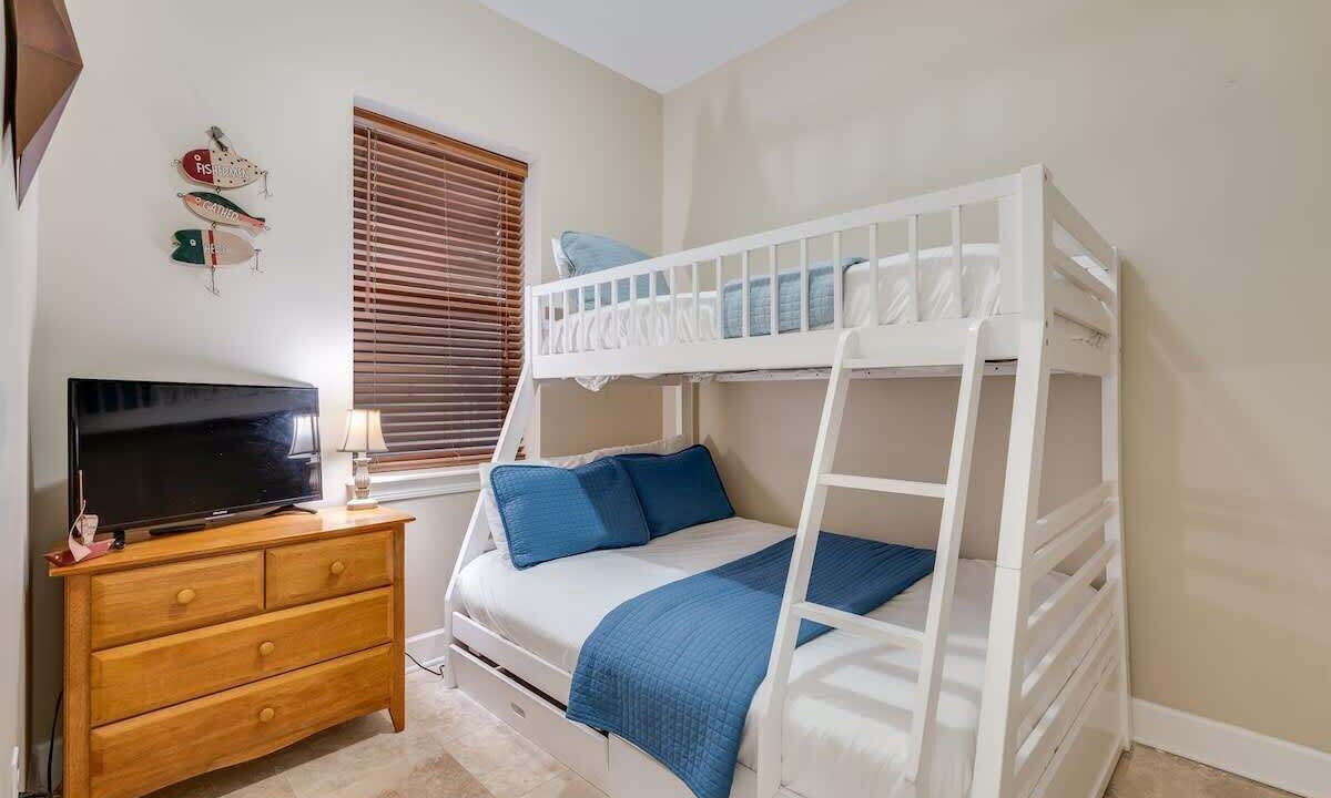 Photo of Bedroom in Seagrove Beach