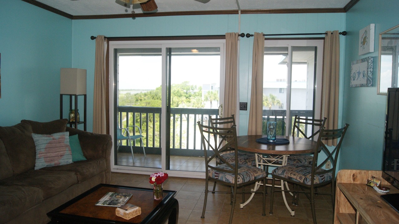 Photo of Livingroom in Tybee Island