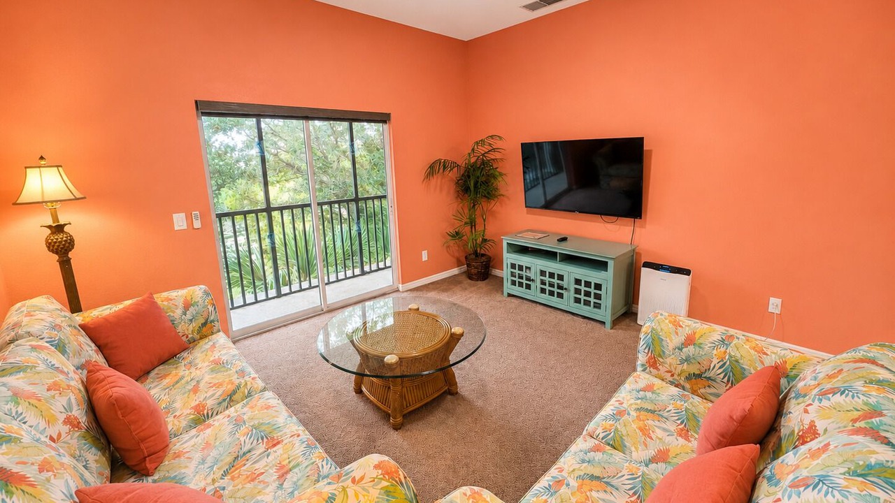 Photo of Livingroom in Bahama Bay