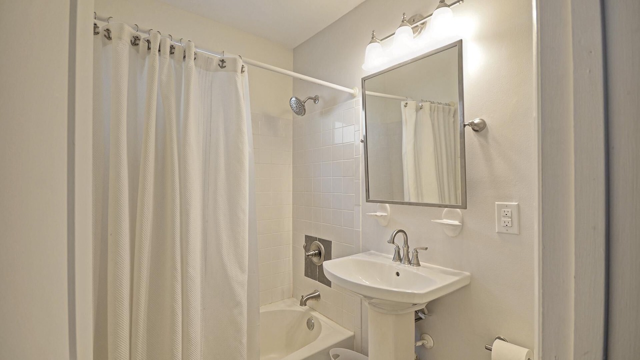 Photo of Bathroom in Bethany Beach
