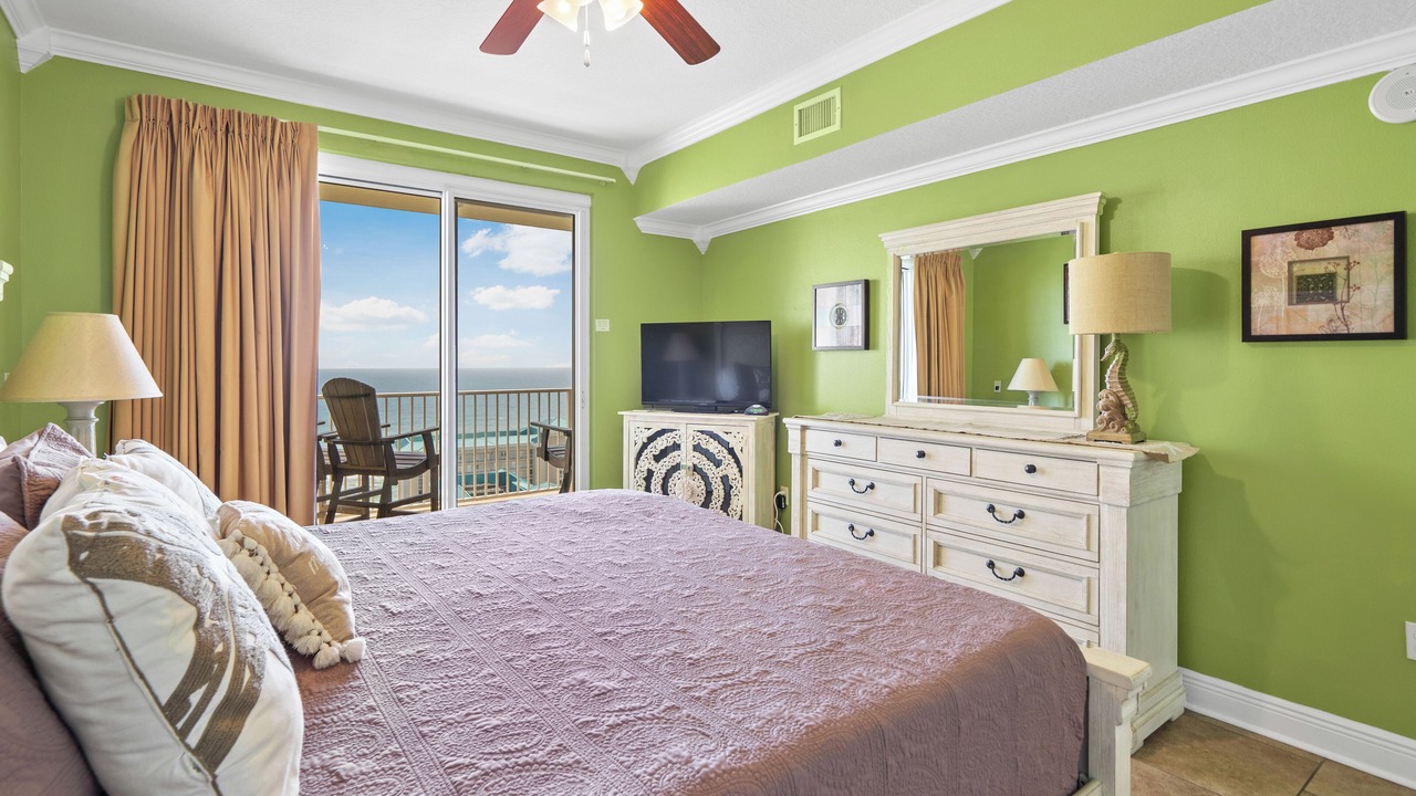 Photo of Bedroom in Miramar Beach