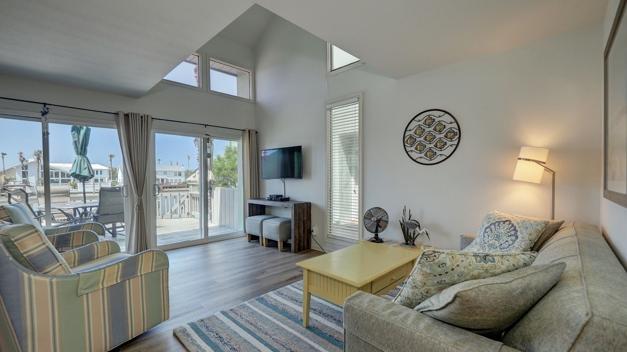 Photo of Livingroom in Corpus Christi