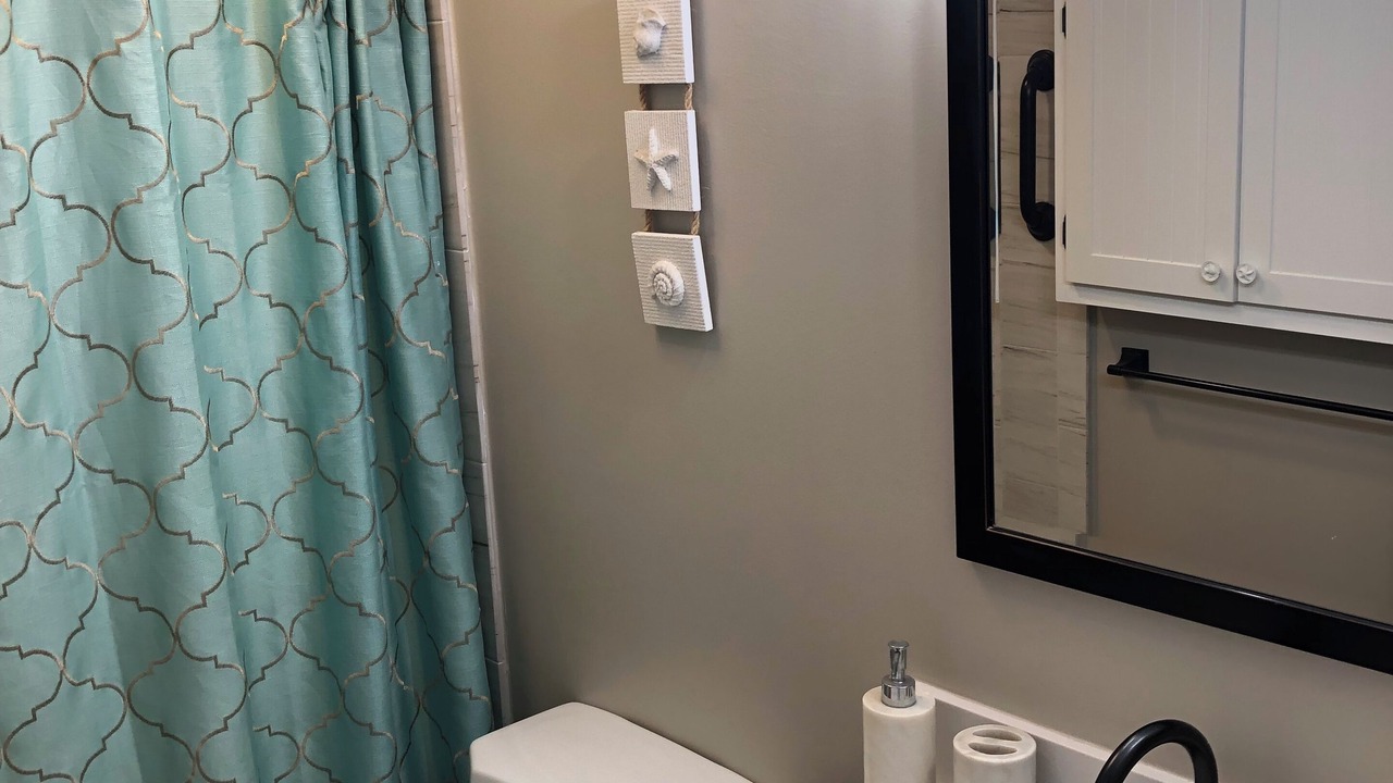 Photo of Bathroom in Sunset Beach