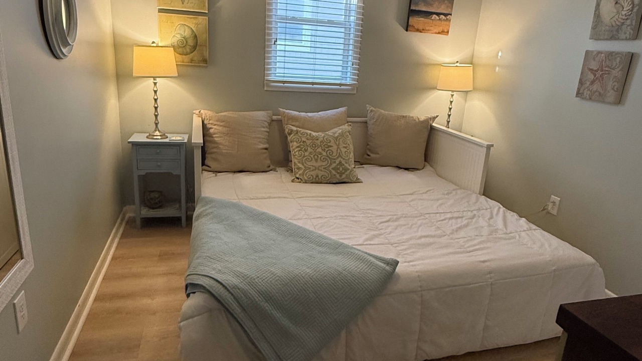 Photo of Bedroom in Townsend's Inlet