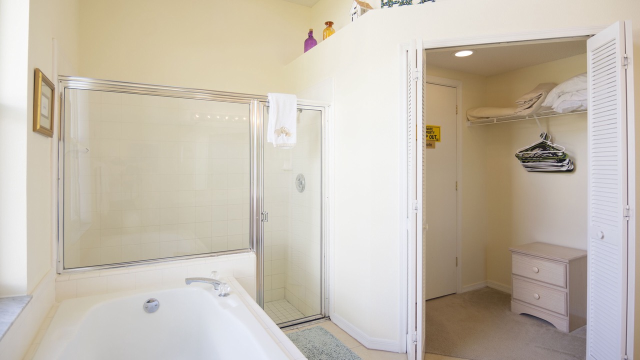 Photo of Bathroom in Lindfields